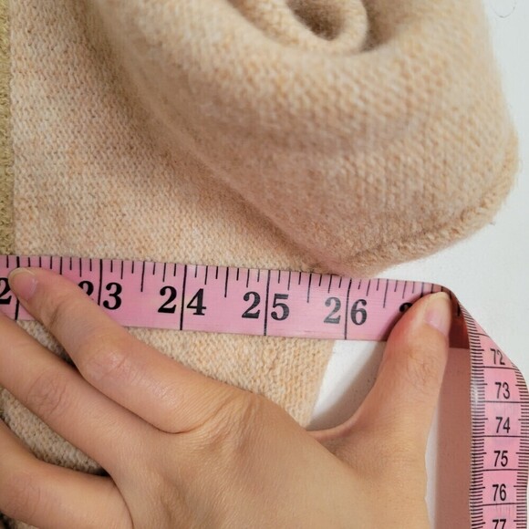 Free People Tabbard Pullover Long Sleeve Wool Knit Sweater Tan Cream Size XS - Picture 10 of 14